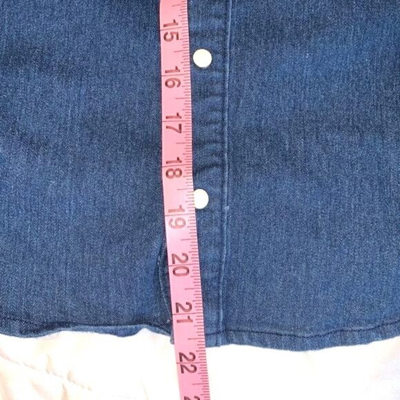 Denim Blue Womens Button Down Jean Shirt Fitted Western Style - Picture 12 of 13